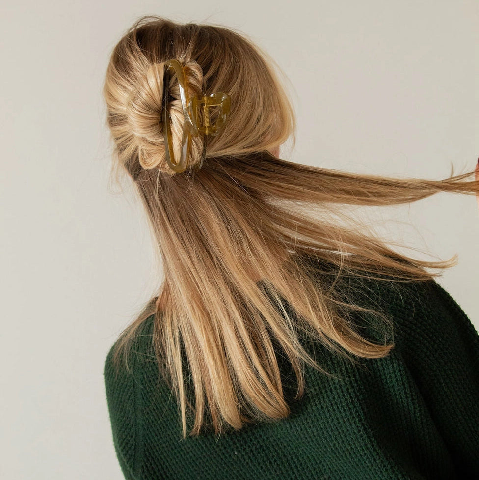 Green Loop Hair Claw