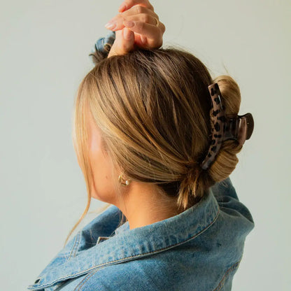 Skinny Leopard Claw Clip