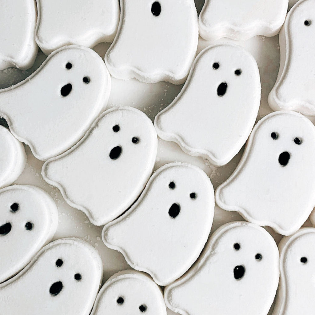 I Body Love Bath Bombs Ghost Bath Bomb